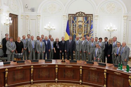 Meeting with President of Ukraine and awarding ceremony for Dynamo 1986 players!